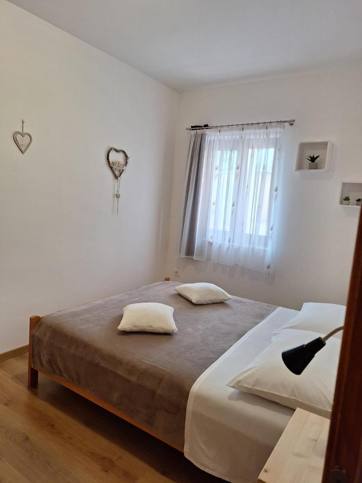Apartman Paola Apartment Malinska Exterior photo
