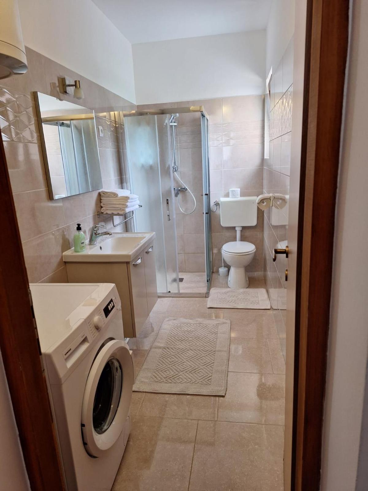 Apartman Paola Apartment Malinska Exterior photo